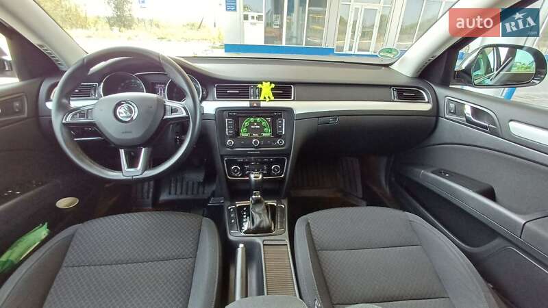 Универсал Skoda Superb 2014 в Луцке