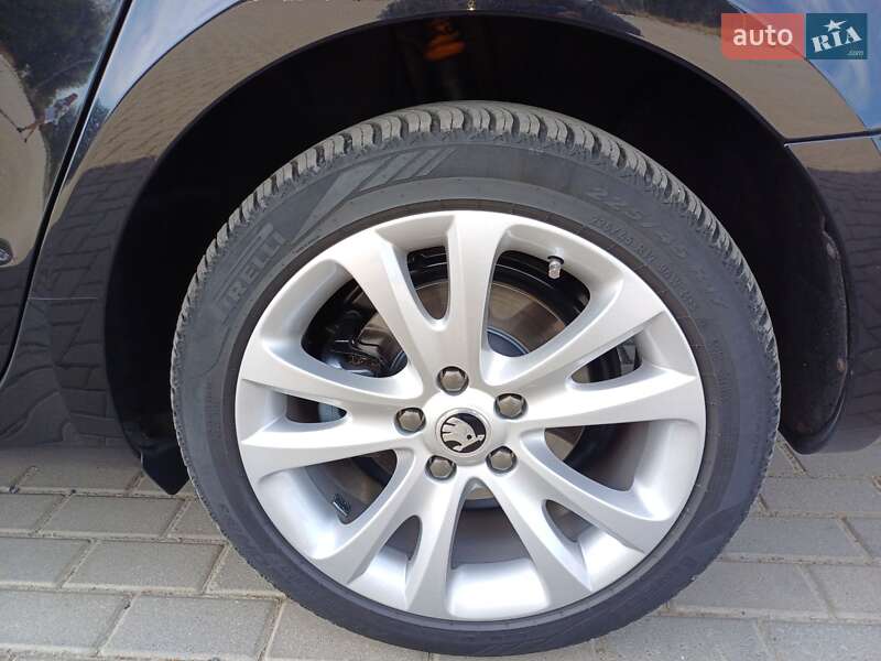 Универсал Skoda Superb 2014 в Луцке