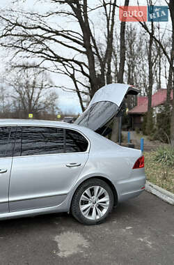 Лифтбек Skoda Superb 2014 в 