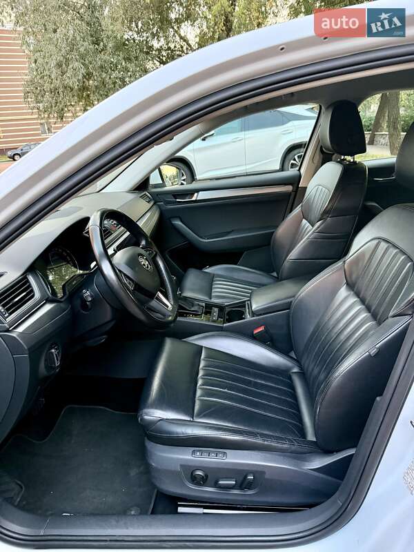 Лифтбек Skoda Superb 2018 в Киеве фото 14 Лифтбек Skoda Superb 2018 в Киеве