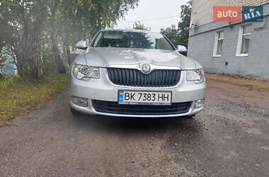 Лифтбек Skoda Superb 2009 в Дубно