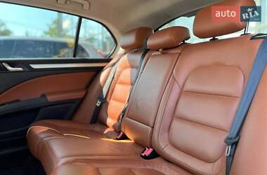 Лифтбек Skoda Superb 2013 в 