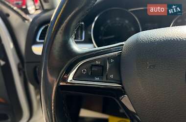 Лифтбек Skoda Superb 2013 в 