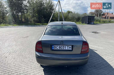 Лифтбек Skoda Superb 2005 в 