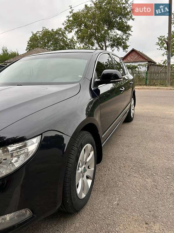 Лифтбек Skoda Superb 2011 в Николаеве