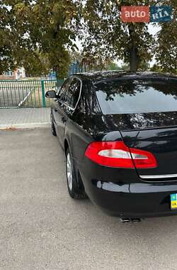Лифтбек Skoda Superb 2011 в 