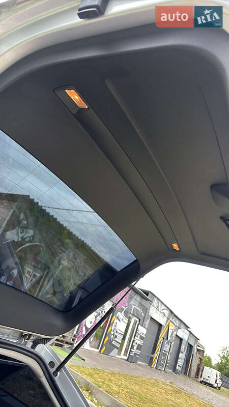 Универсал Skoda Superb 2012 в Дрогобыче