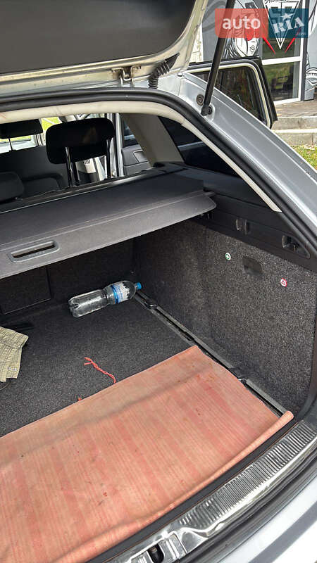 Универсал Skoda Superb 2012 в Дрогобыче
