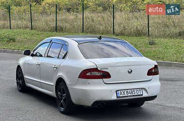 Лифтбек Skoda Superb 2009 в 