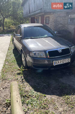 Лифтбек Skoda Superb 2005 в 