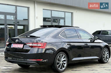 Лифтбек Skoda Superb 2017 в 