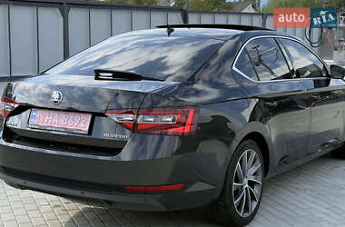 Лифтбек Skoda Superb 2017 в 