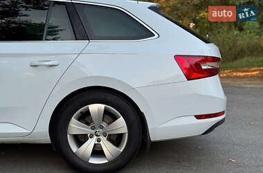 Универсал Skoda Superb 2018 в 