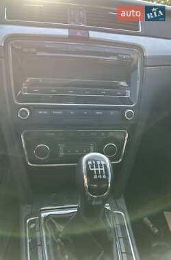 Лифтбек Skoda Superb 2010 в 