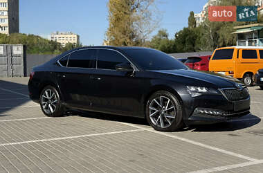 Лифтбек Skoda Superb 2021 в 