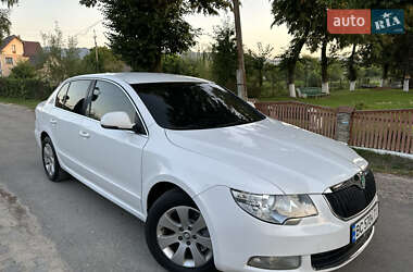 Лифтбек Skoda Superb 2012 в Коломые