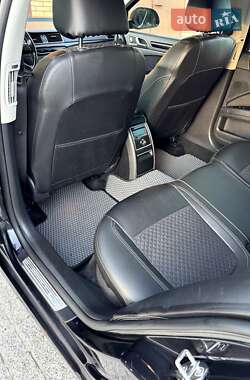 Лифтбек Skoda Superb 2011 в 