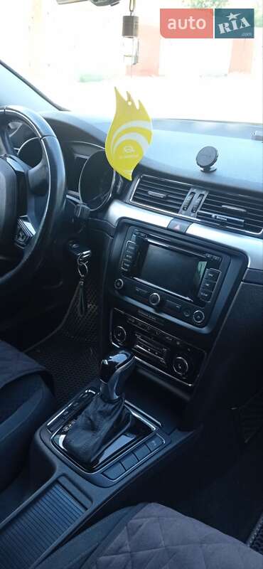 Універсал Skoda Superb 2013 в Чернігові