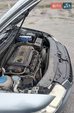 Лифтбек Skoda Superb 2012 в 