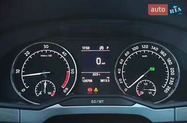 Лифтбек Skoda Superb 2019 в 