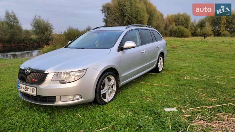 Универсал Skoda Superb 2010 в Луцке