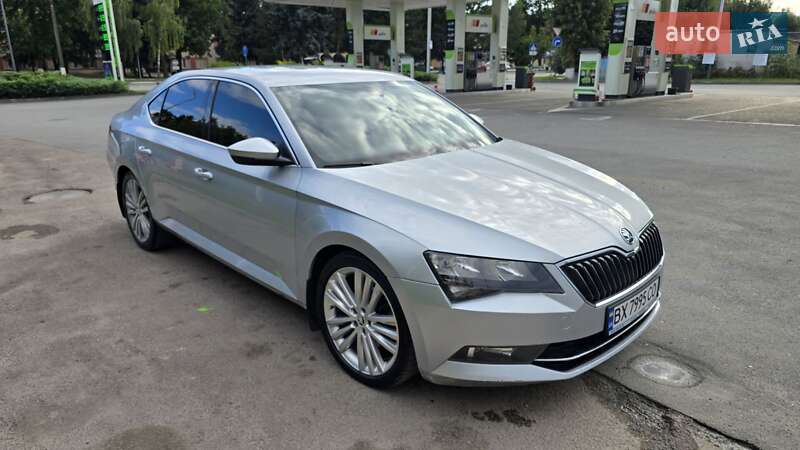 Лифтбек Skoda Superb 2016 в Волочиске