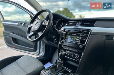 Лифтбек Skoda Superb 2013 в 
