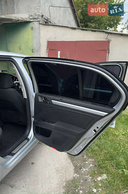 Лифтбек Skoda Superb 2013 в 