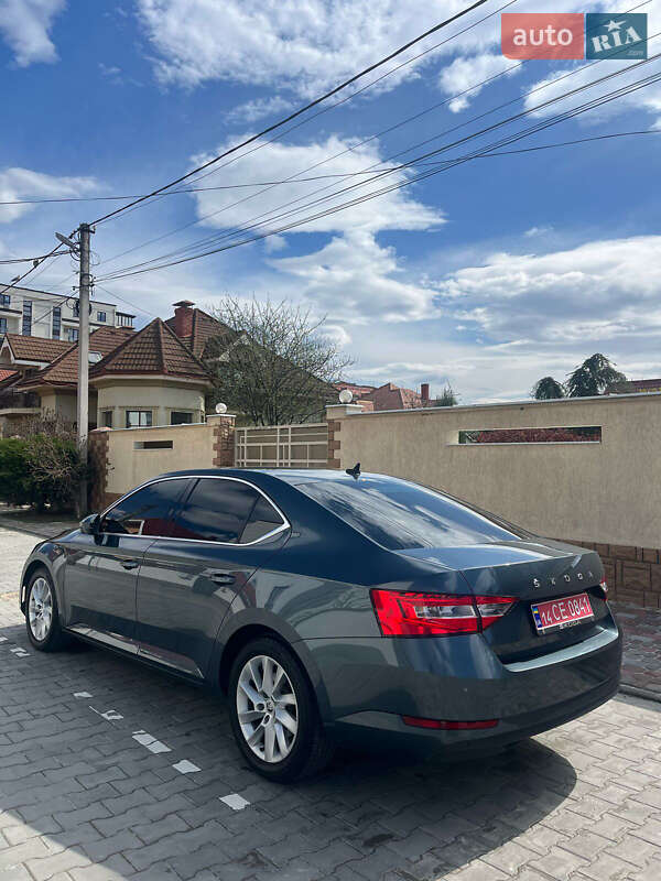 Лифтбек Skoda Superb 2020 в Ужгороде фото 4 Лифтбек Skoda Superb 2020 в Ужгороде
