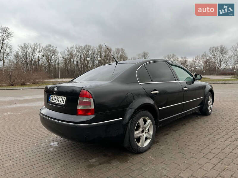 Лифтбек Skoda Superb 2007 в Каневе