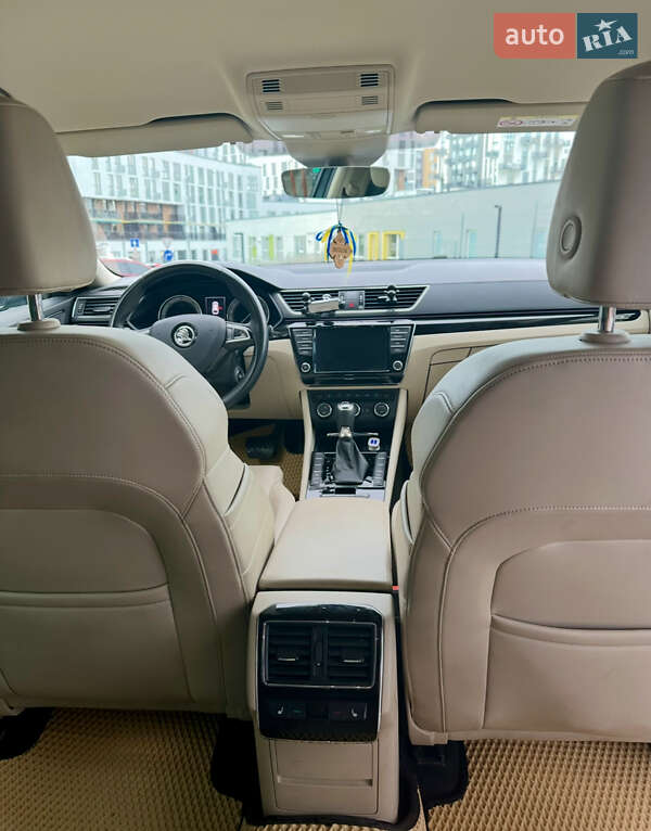 Универсал Skoda Superb 2017 в Львове
