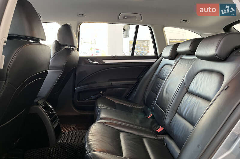 Универсал Skoda Superb 2010 в Шептицькому