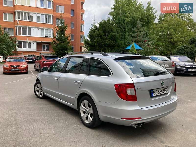 Універсал Skoda Superb 2013 в Тернополі