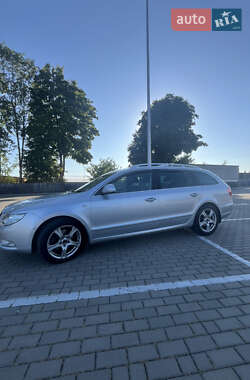 Универсал Skoda Superb 2012 в 