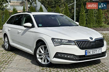 Универсал Skoda Superb 2021 в 
