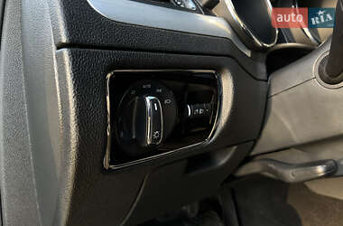Лифтбек Skoda Superb 2013 в 