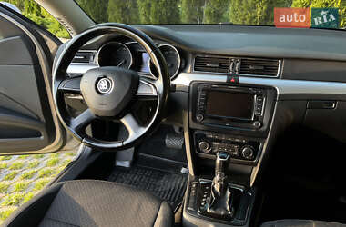 Лифтбек Skoda Superb 2013 в 