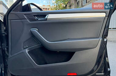 Лифтбек Skoda Superb 2020 в 