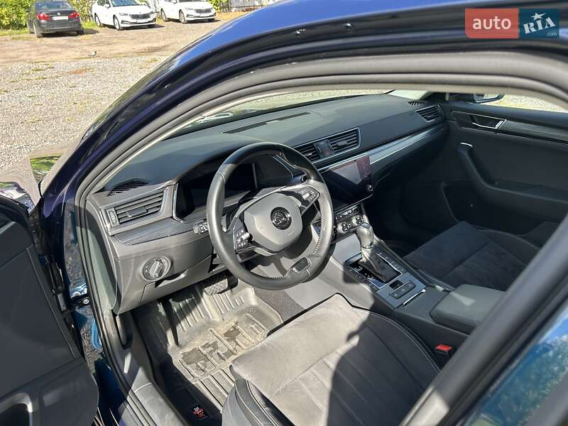 Лифтбек Skoda Superb 2021 в Киеве