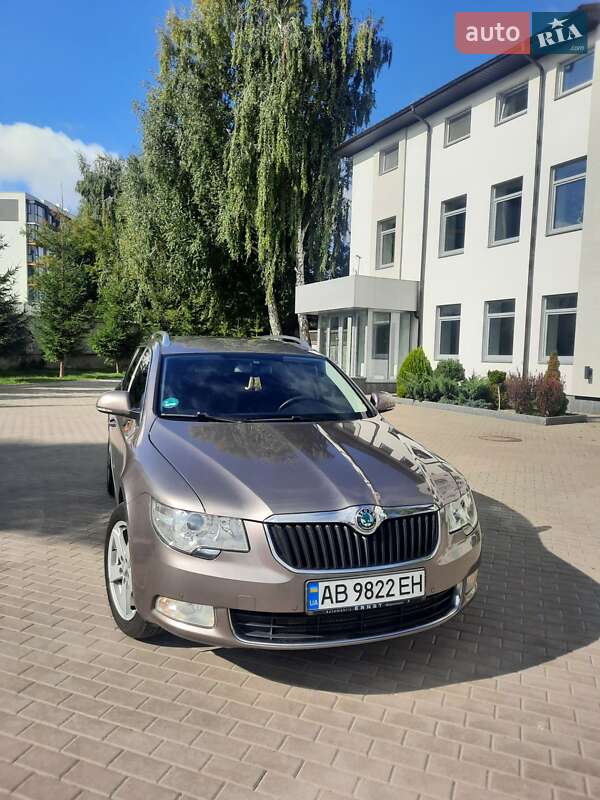 Skoda Superb 2011