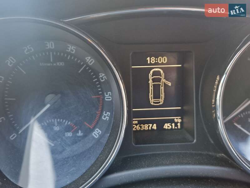 Универсал Skoda Superb 2013 в Львове