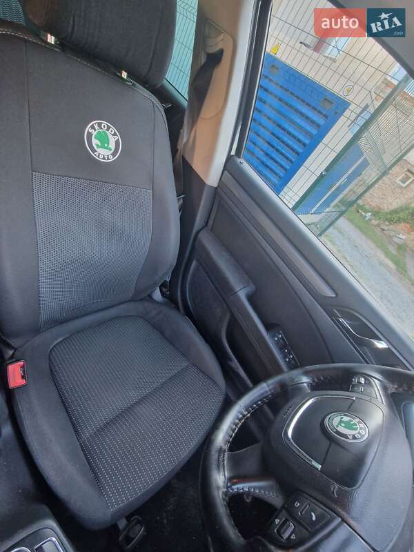 Универсал Skoda Superb 2013 в Львове