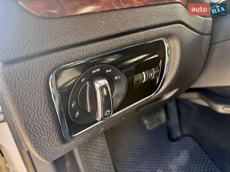 Лифтбек Skoda Superb 2013 в Кривом Роге
