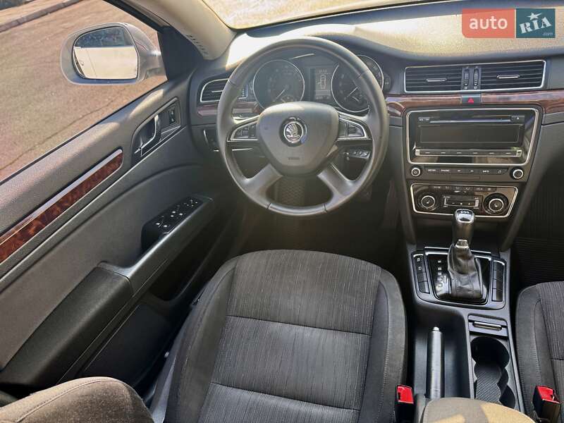 Лифтбек Skoda Superb 2013 в Кривом Роге