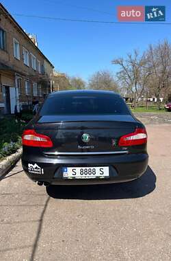 Лифтбек Skoda Superb 2012 в 