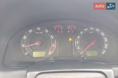 Лифтбек Skoda Superb 2004 в 