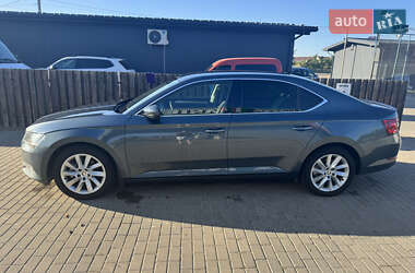 Лифтбек Skoda Superb 2018 в 