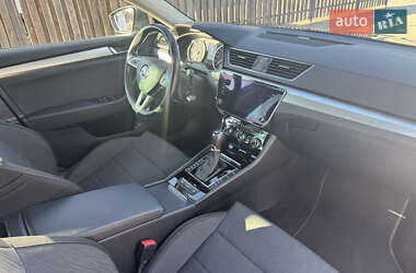 Лифтбек Skoda Superb 2018 в 