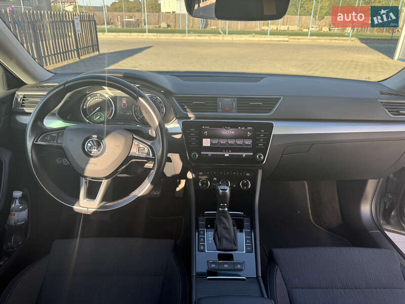 Лифтбек Skoda Superb 2018 в Львове
