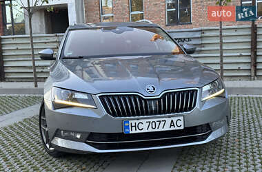 Універсал Skoda Superb 2016 в 